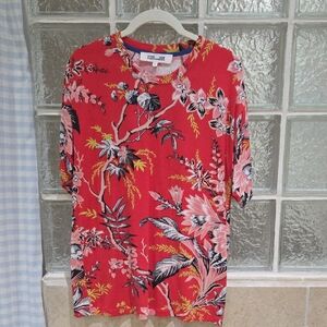 Diane Von Furstenberg Red Floral Hawaiian Crewneck Short Sleeve Top Medium